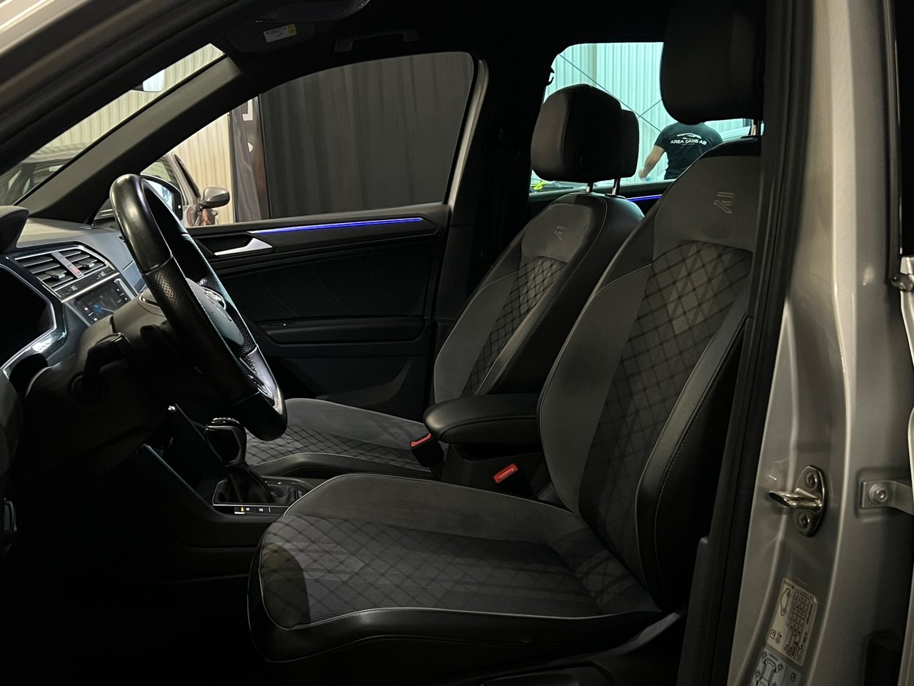 Volkswagen Tiguan 2021, bild 6/10