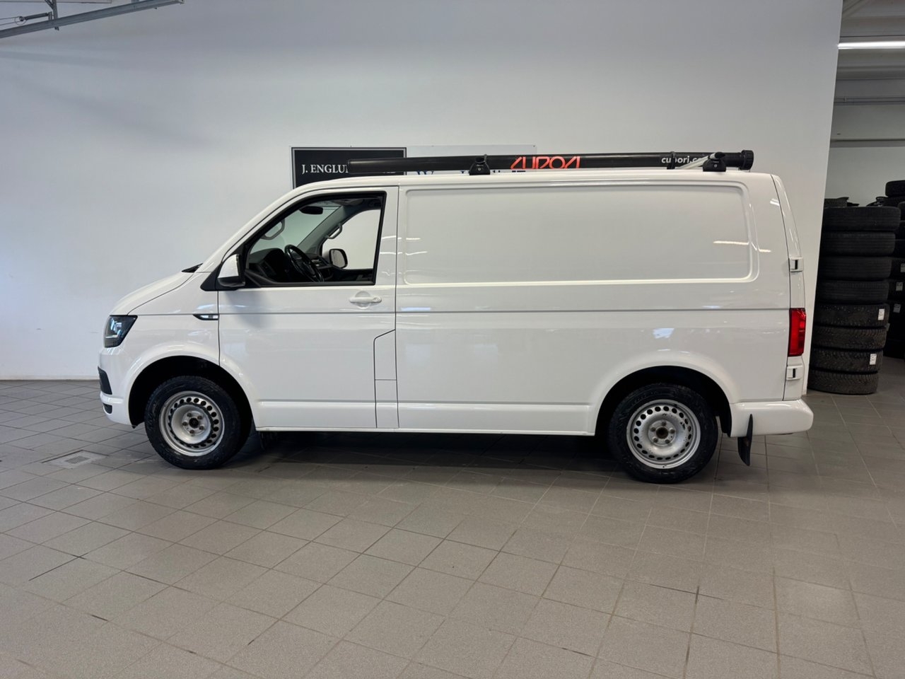 Volkswagen Transporter 2018, bild 2/10