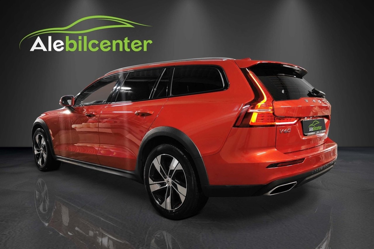 Volvo V60 Cross Country 2022, kuva 4/10