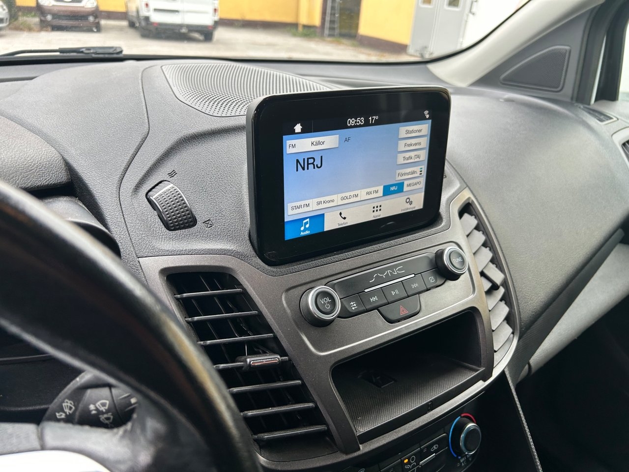 Ford Transit Connect 2020, photo 4/10