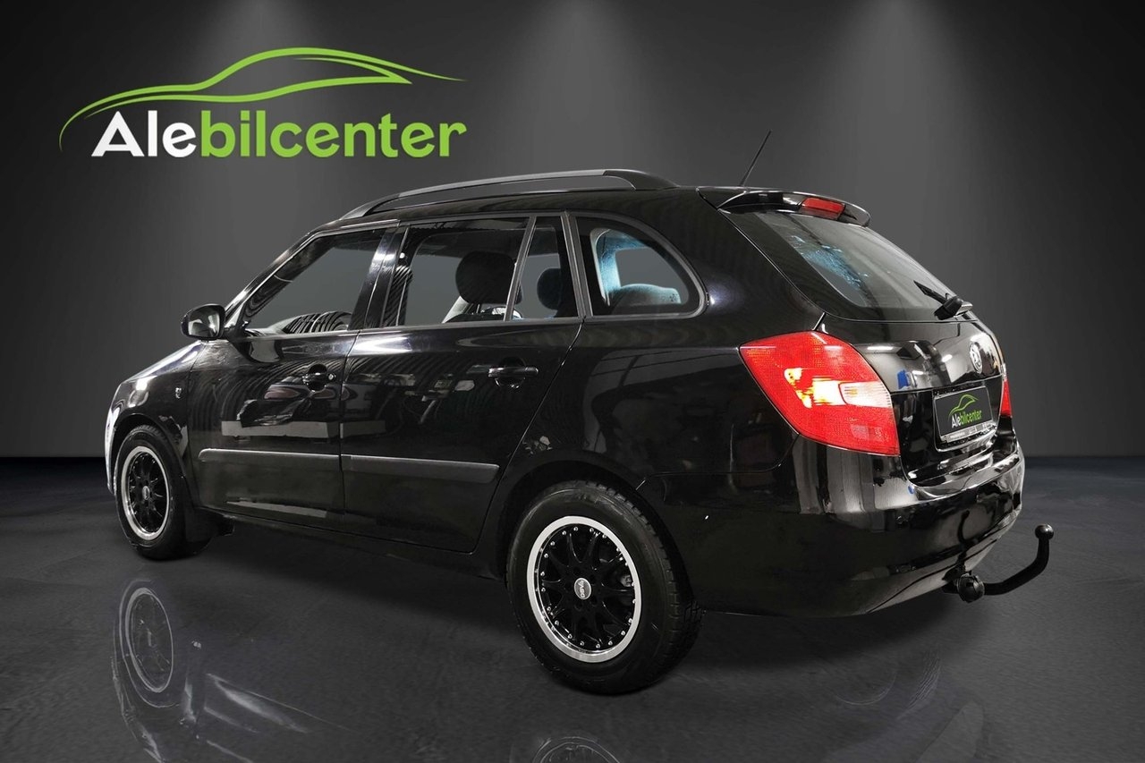 Skoda Fabia 2012, bild 4/9