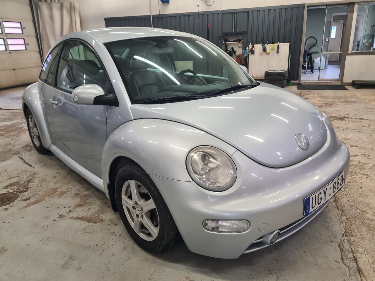 Volkswagen New Beetle 2003, kuva 2/5