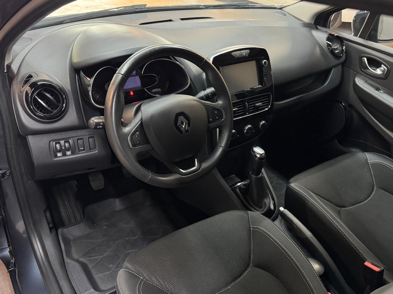 Renault Clio Sport Tourer 1.2 Zen Euro 6 2017, bild 7/10