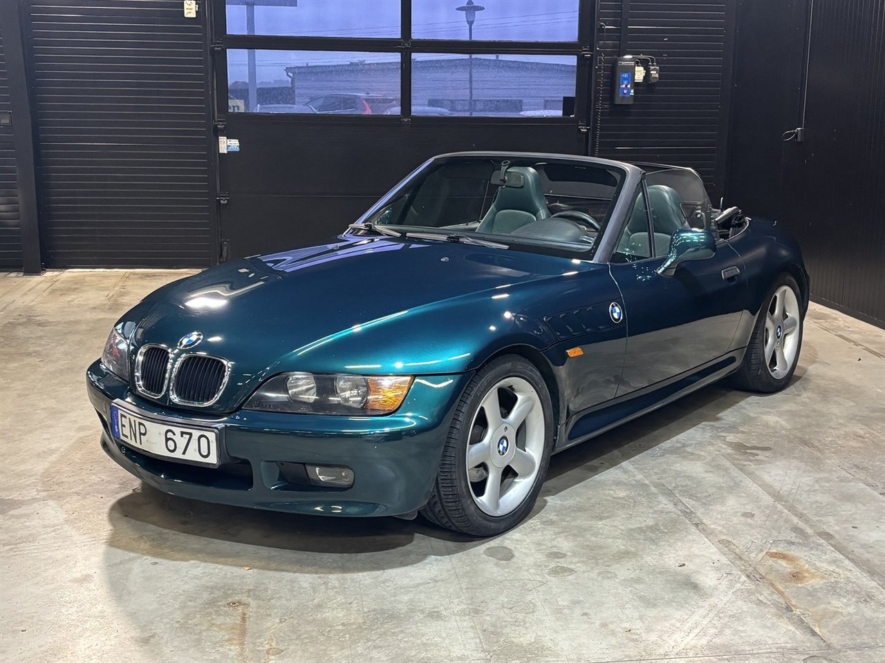 BMW Z3 1.9 Roadster (140hk) M Sport 1996, bild 3/10