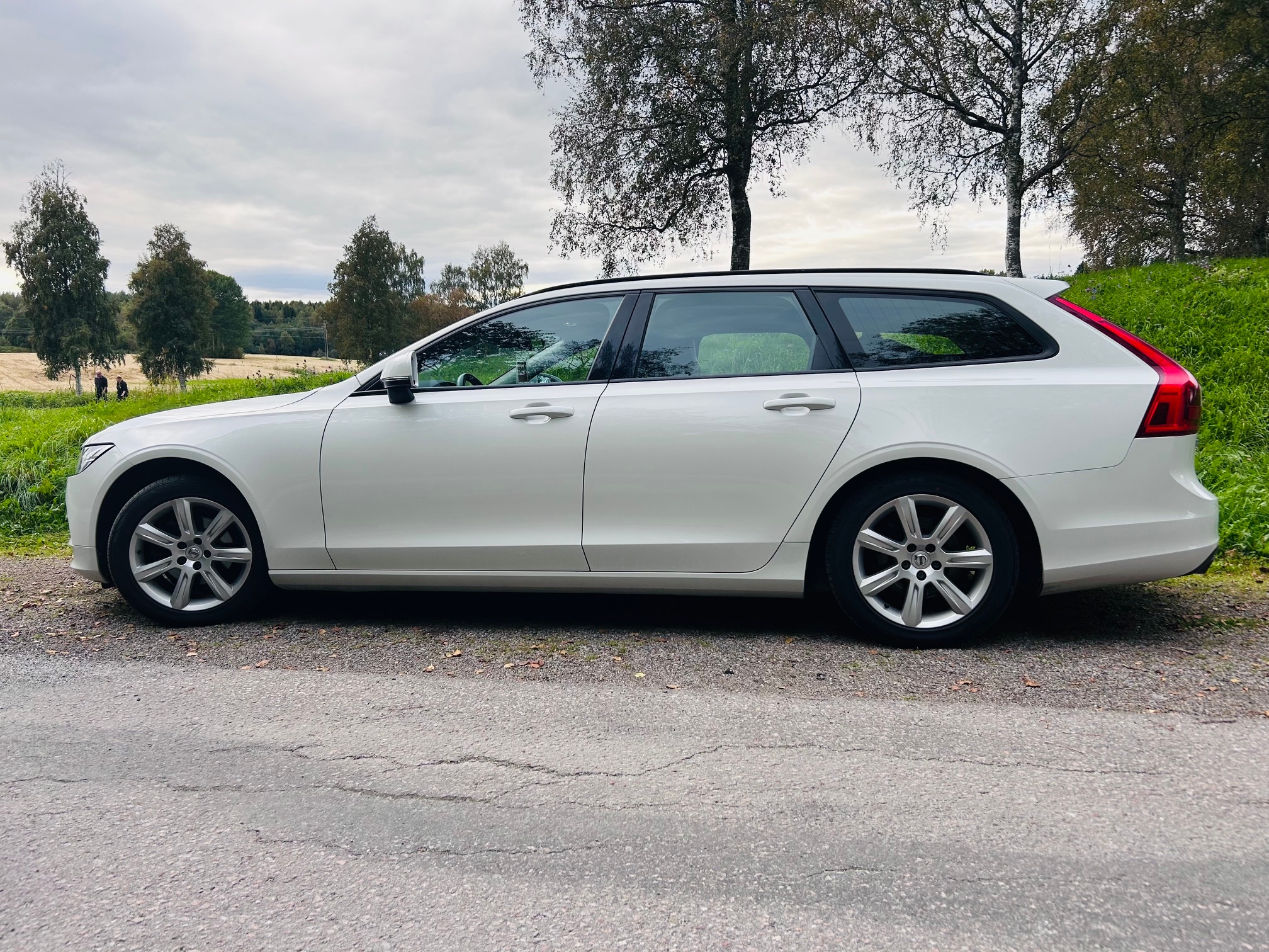 Volvo V90 D3 AWD Geartronic 2018, bild 4/10