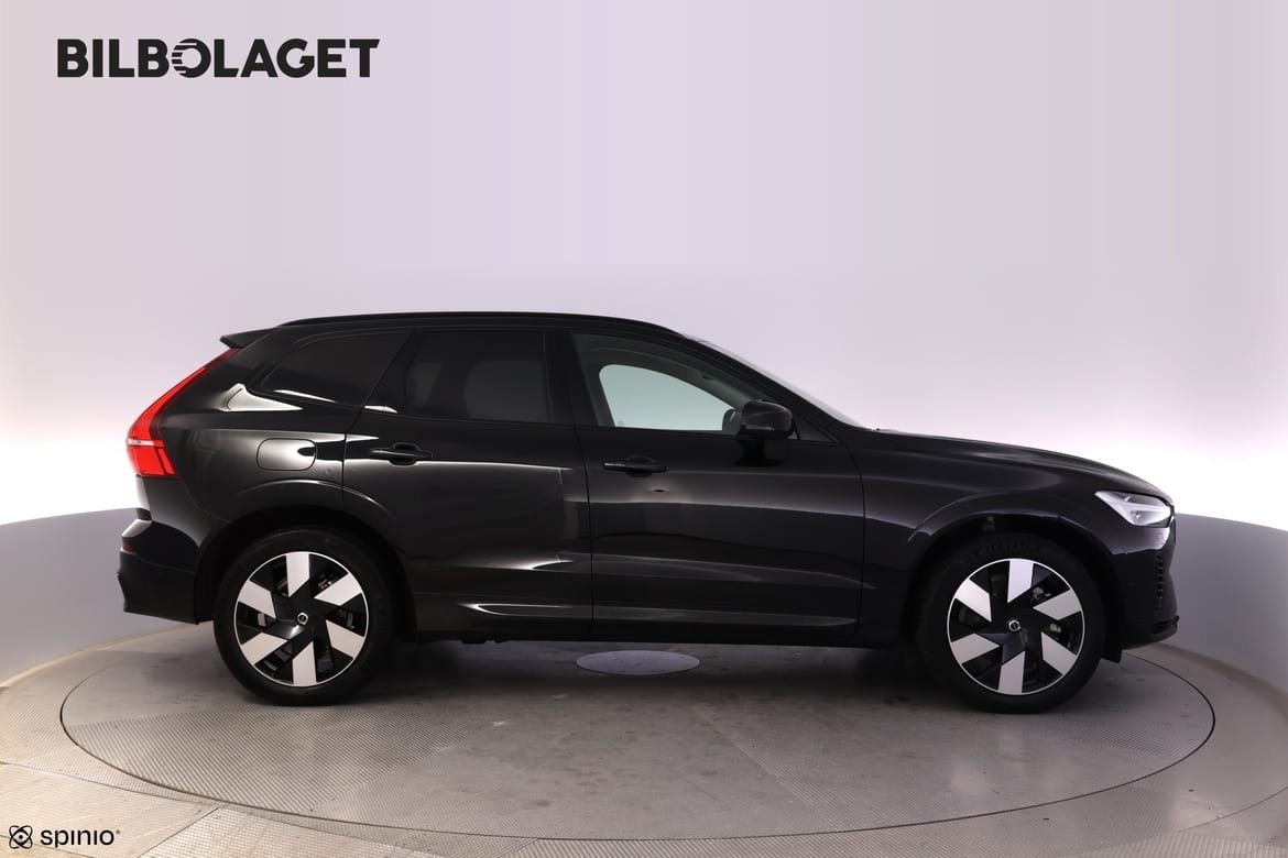Volvo XC60 Recharge T6 Ultimate Dark 2024, bild 2/30