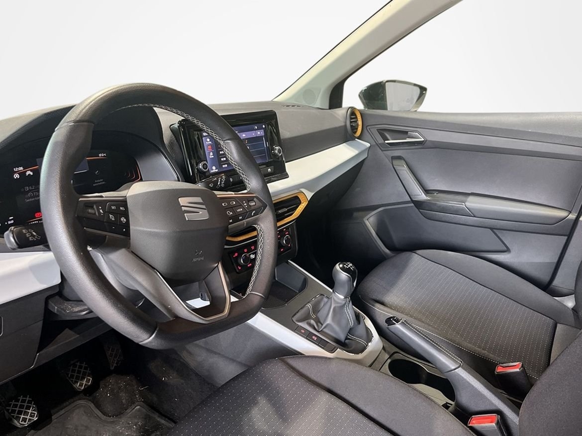 Seat Arona 1.0 TSI Manuell 95hk 2023, kuva 3/3