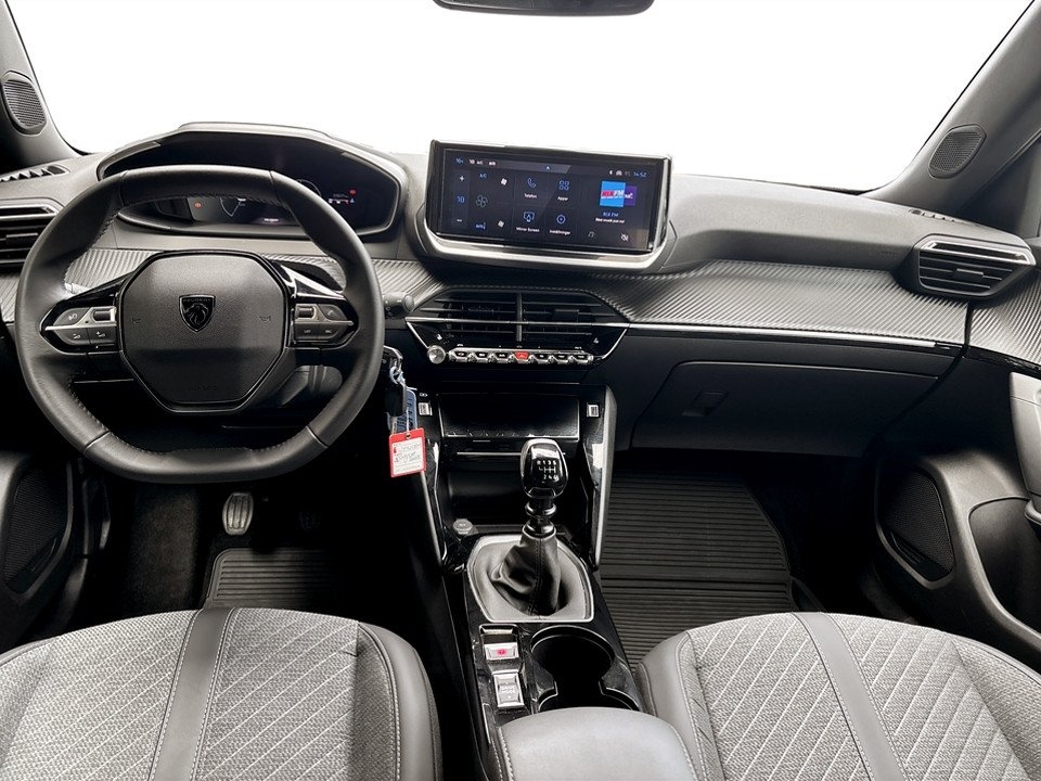 Peugeot 2008 Allure 1.2 PT 130hk 2024, bild 6/10