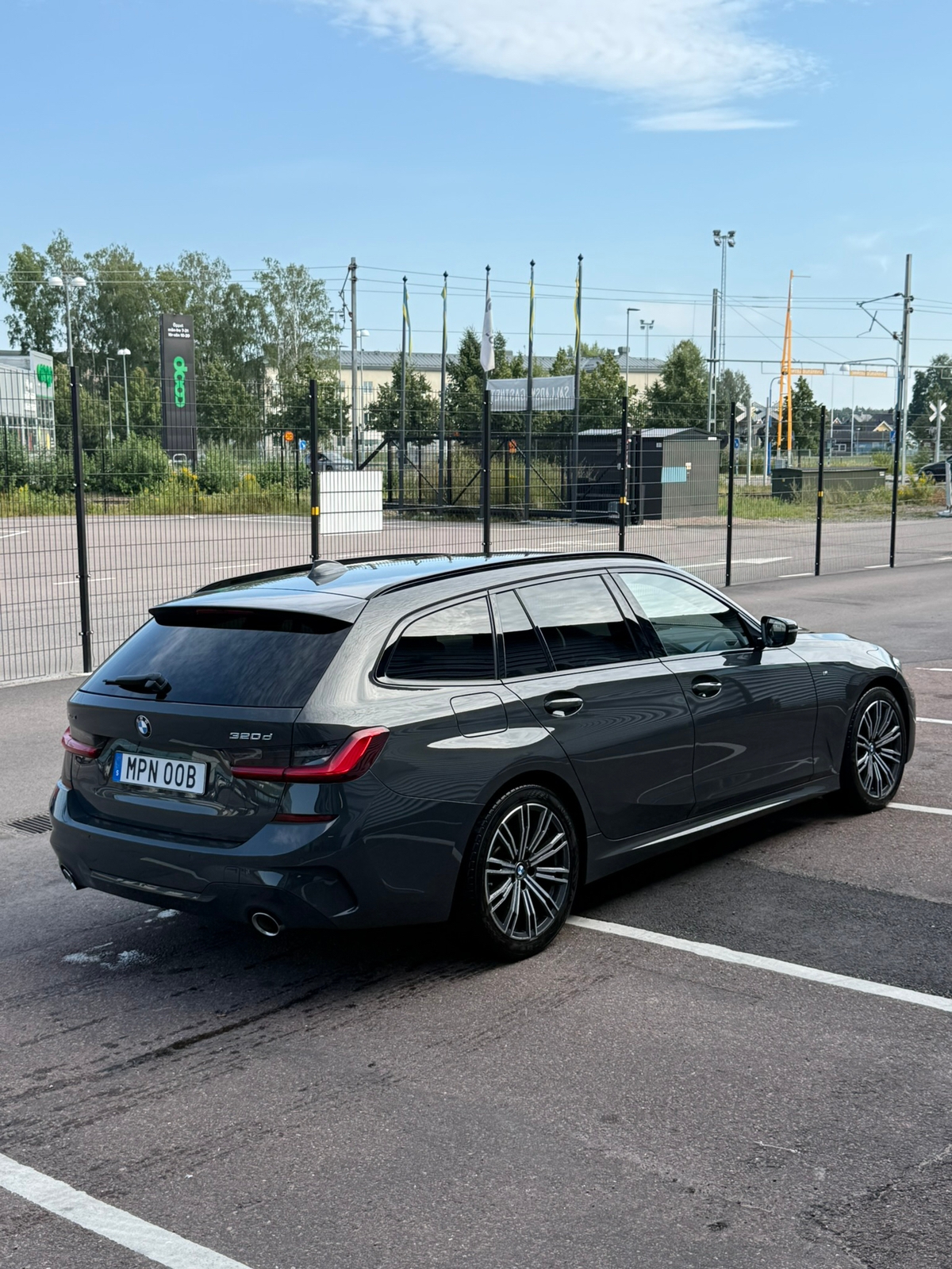 BMW 320