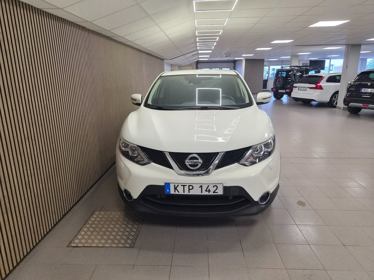 Nissan Qashqai 2017, photo 2/10