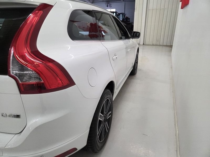 Volvo XC60 D4 Summum Automat 4x4 190 Hk 2017, bild 6/10
