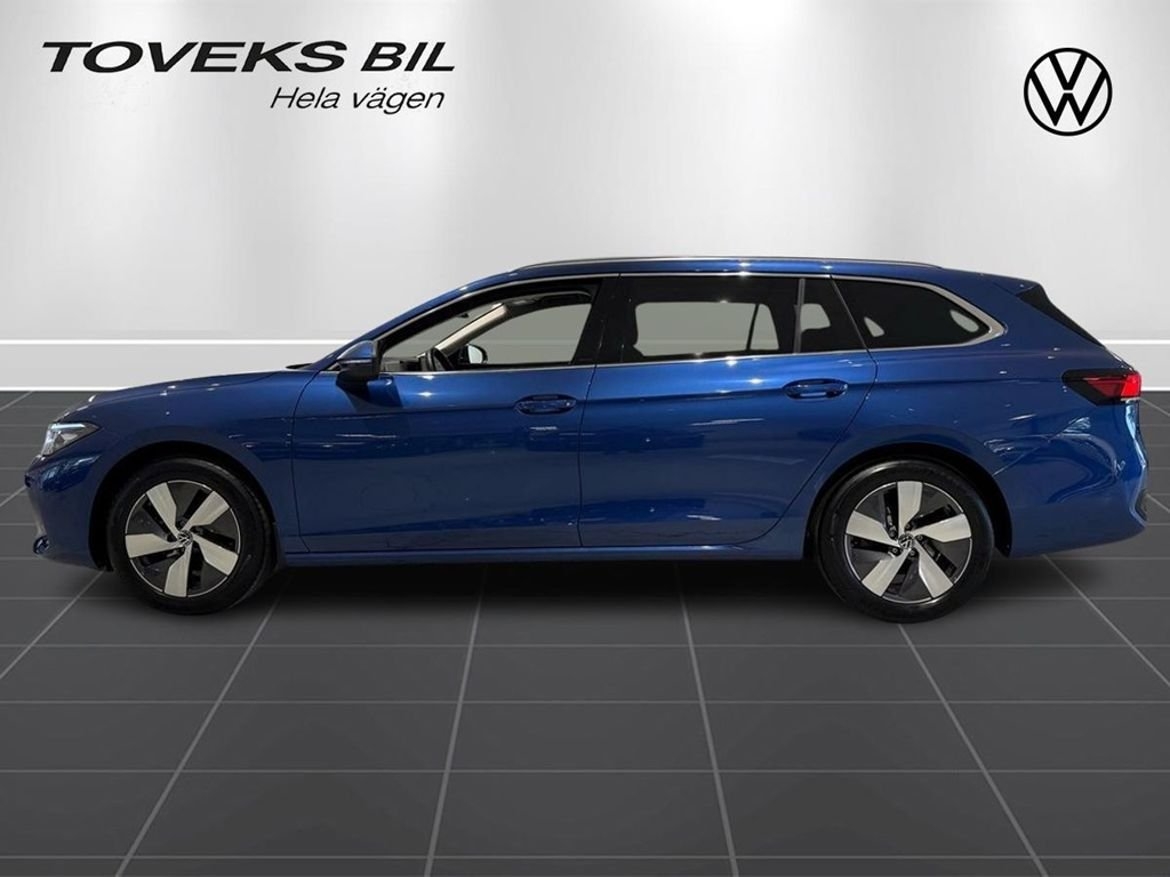 Volkswagen Passat BUSINESS 1.5eTSI 150 2025, bild 2/22