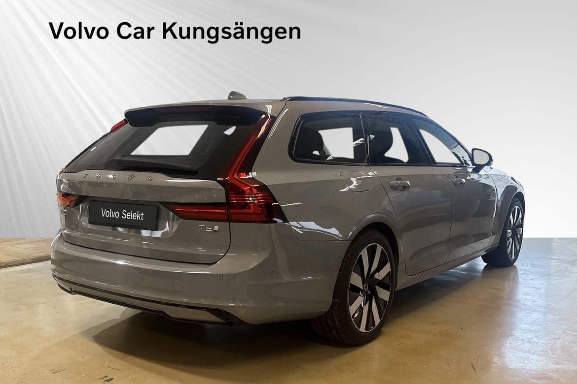 Volvo V90 2026, photo 5/10