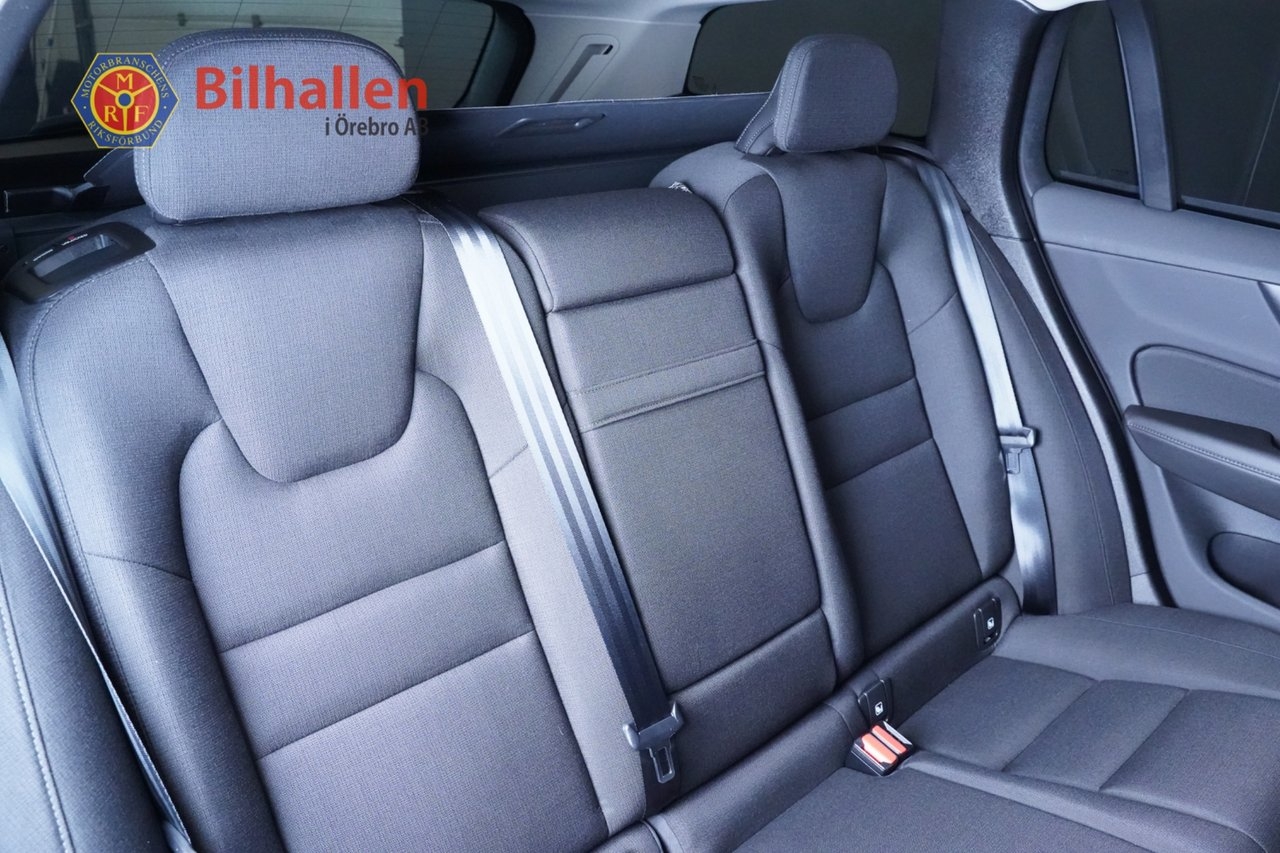 Volvo V60 D3 Momentum /Drag VoC Värmare 2020, bild 7/10