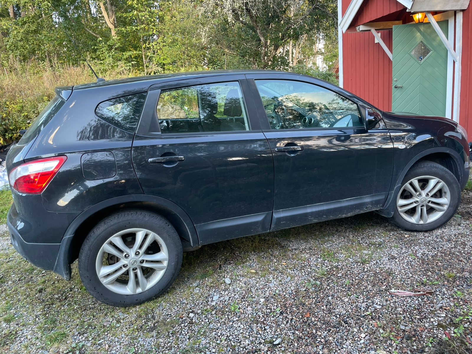 Nissan Qashqai 2.0 dCi 4x4 Manuell 2011, bild 3/8