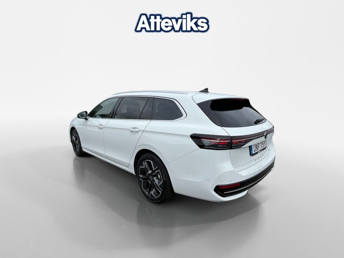 Volkswagen Passat 2024, bild 5/20