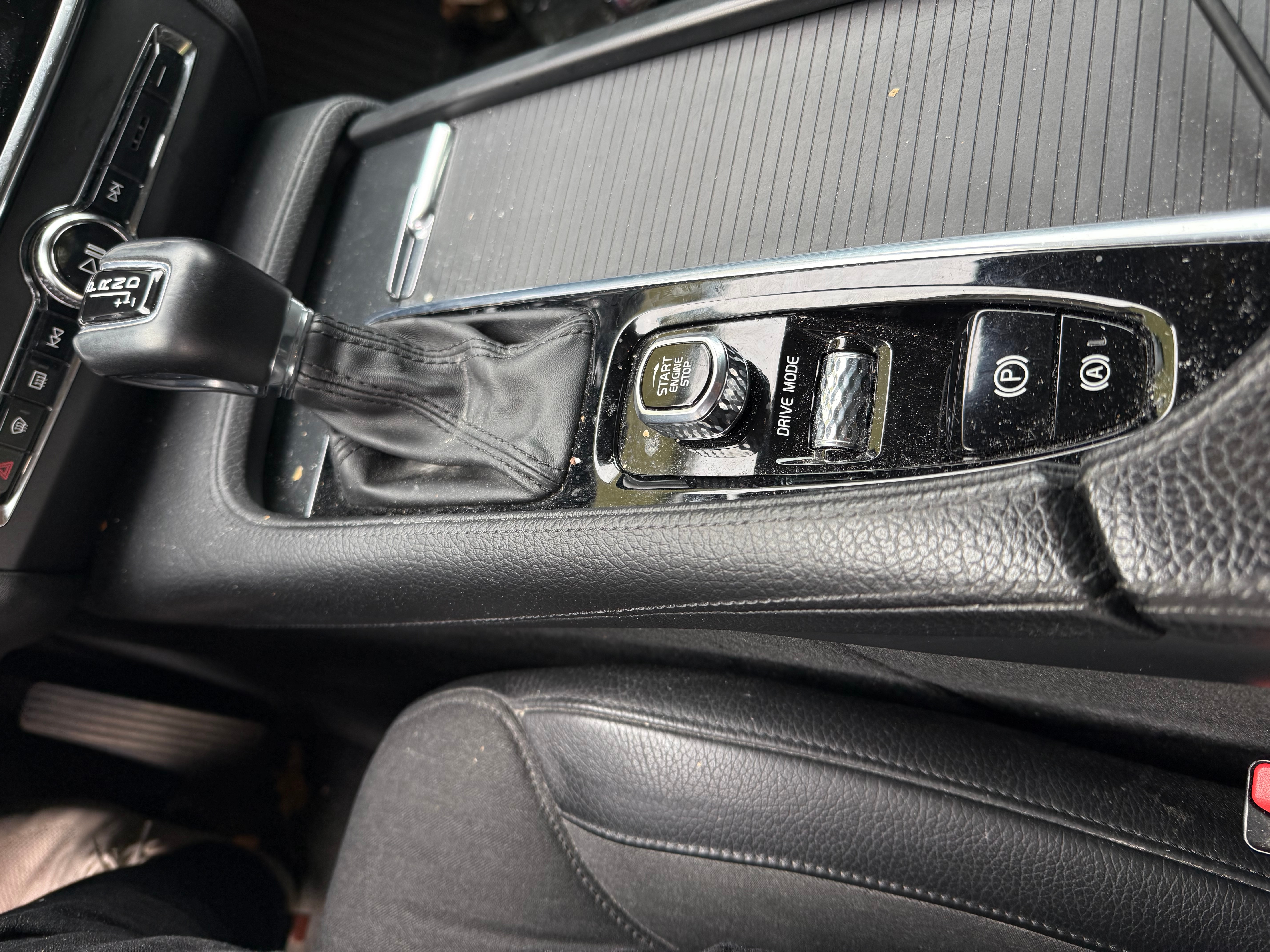 Volvo S90 D4 Geartronic 2018, bild 4/8