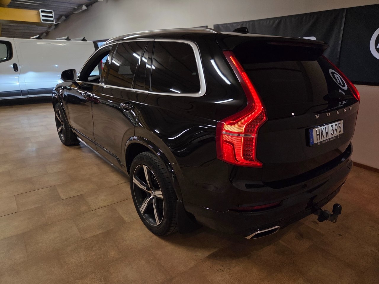 Volvo XC90 2017, photo 4/10
