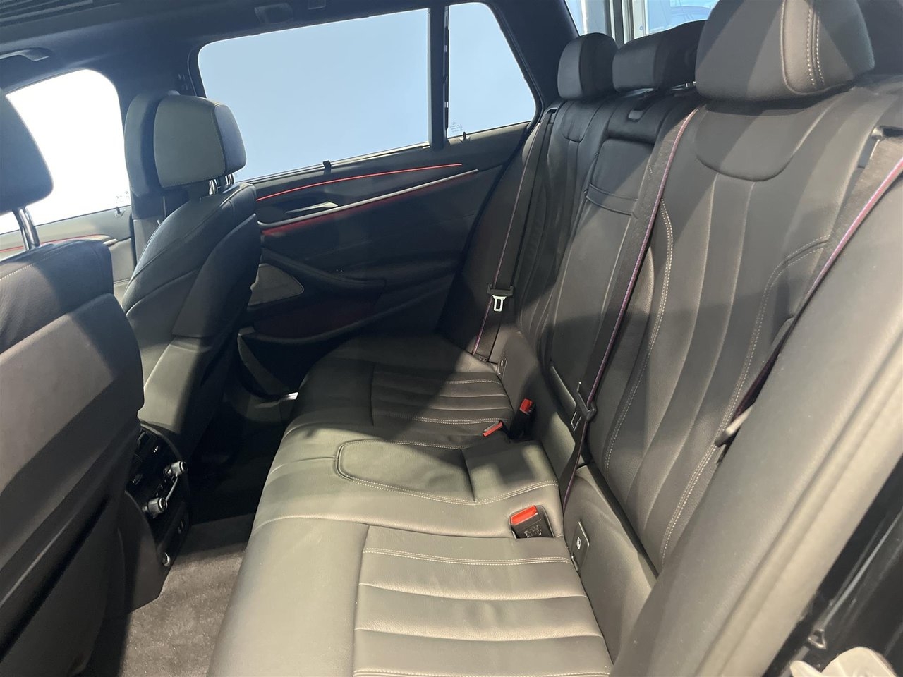 BMW 540 d xDrive Touring M Sport 2023, kuva 4/10