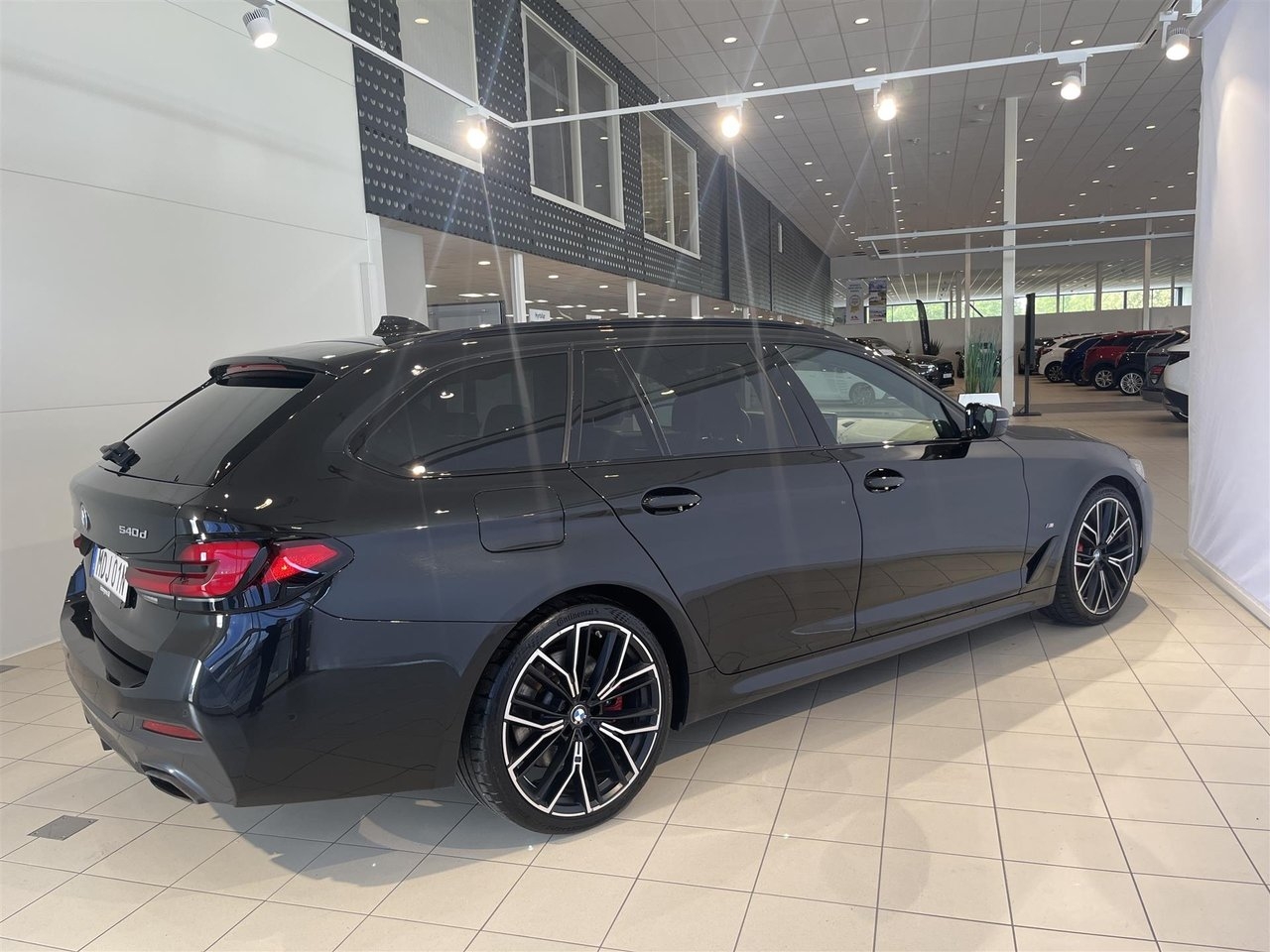 BMW 540 d xDrive Touring M Sport 2023, kuva 7/10
