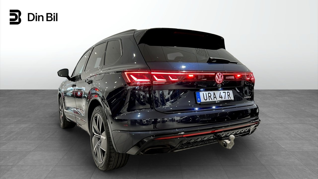 Volkswagen Touareg 2024, photo 3/10