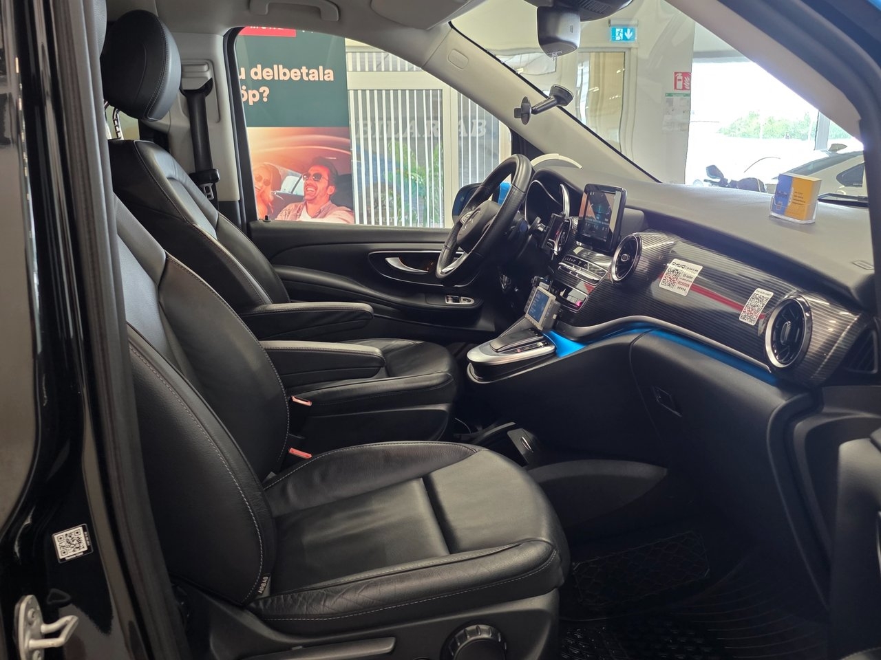 Mercedes-Benz V 2023, photo 5/10