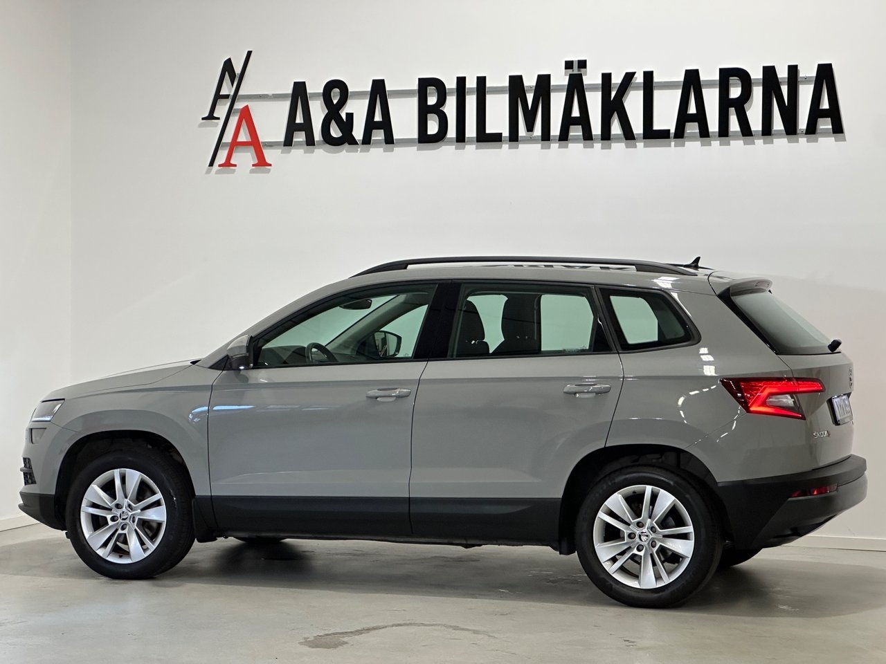 Skoda Karoq 1.0 TSI Style Drag 2018, bild 6/10