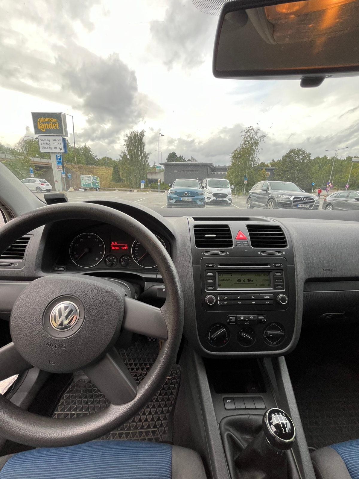 Volkswagen Golf V 5-dörrar 1.6 Manuell 2005, bild 8/8