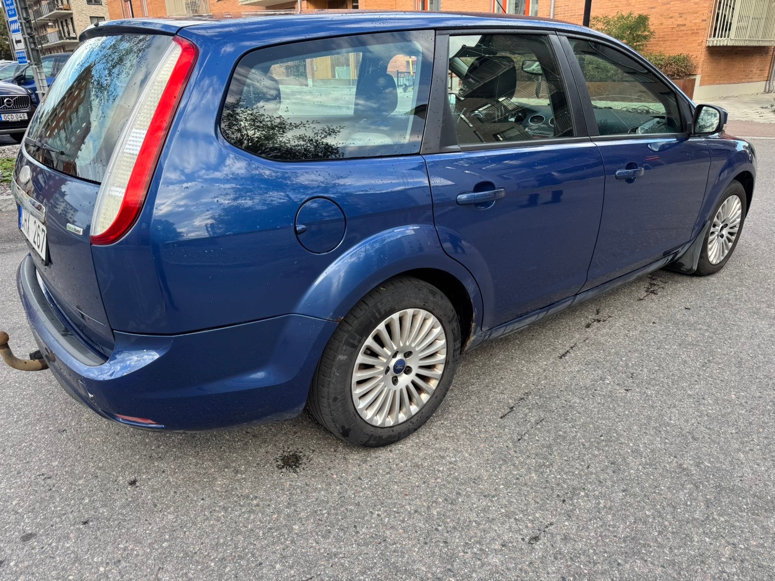 Ford Focus Kombi 1.8 Flexifuel Manuell 2009, kuva 3/6