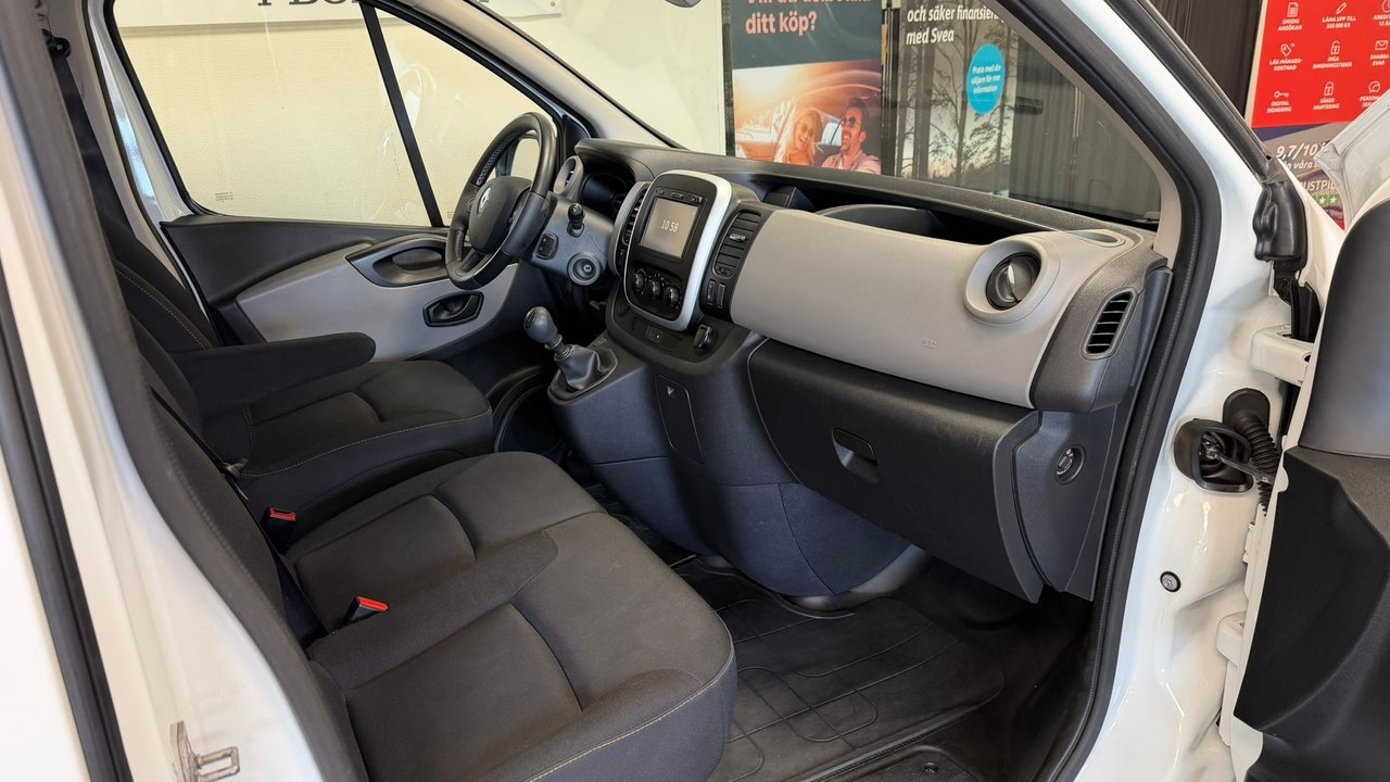 Renault Trafic 2019, photo 7/10