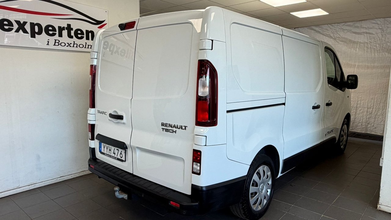 Renault Trafic 2019, photo 3/10