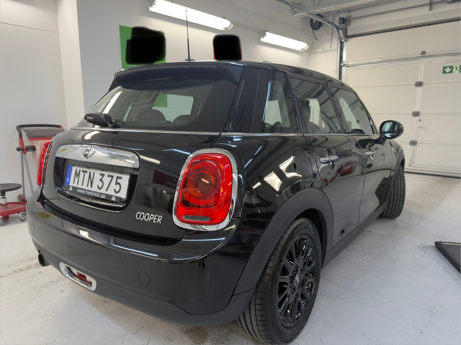 MINI Cooper 5-dörrars Manuell 2016, bild 2/10