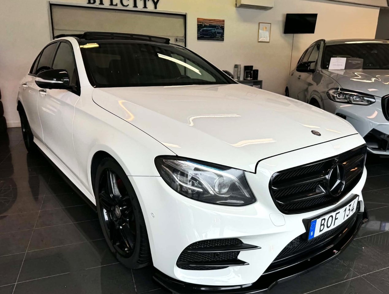 Mercedes-Benz E 220 d 9G-Tronic AMG Line 2017, bild 2/10