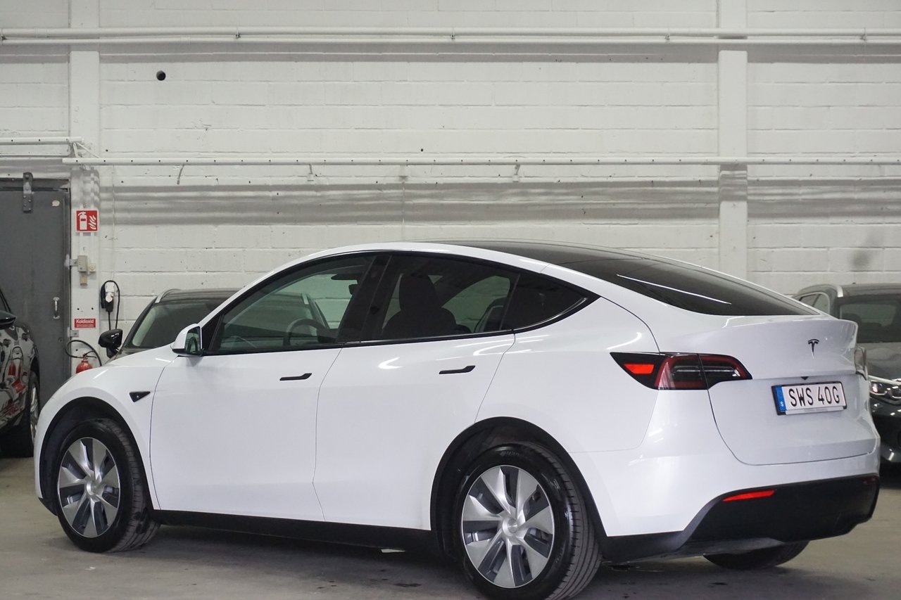Tesla Model Y 2023, photo 4/10
