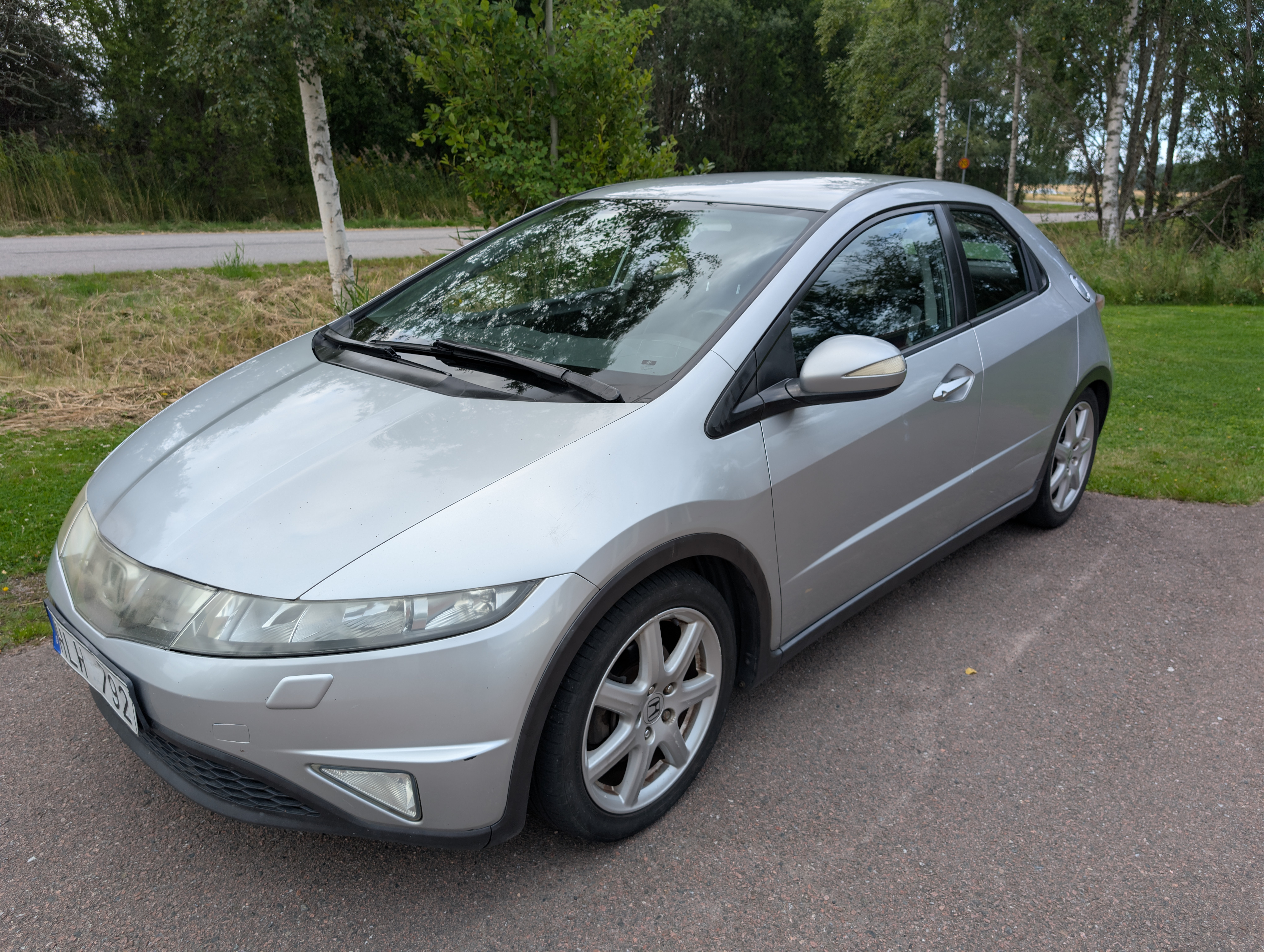 Honda Civic 5-dörrar 1.8 i-VTEC Manuell 2008, bild 2/4