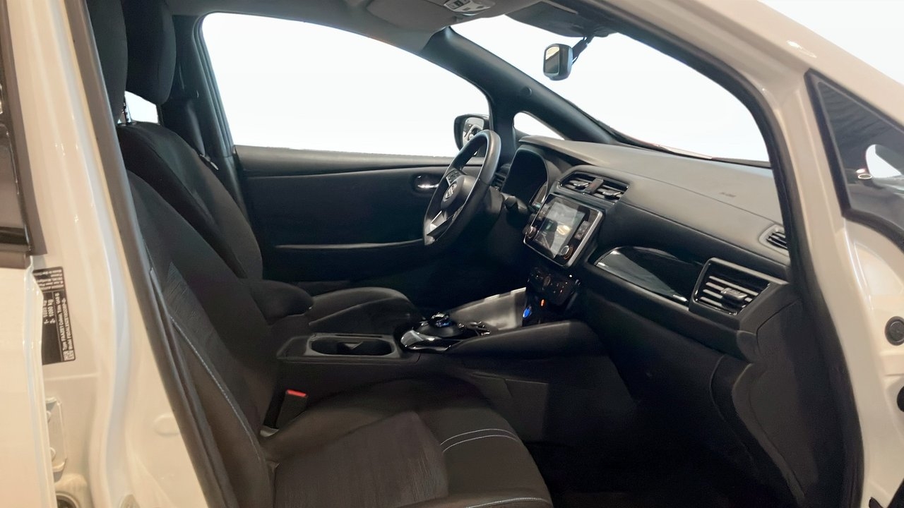 Nissan Leaf 2023, kuva 3/12