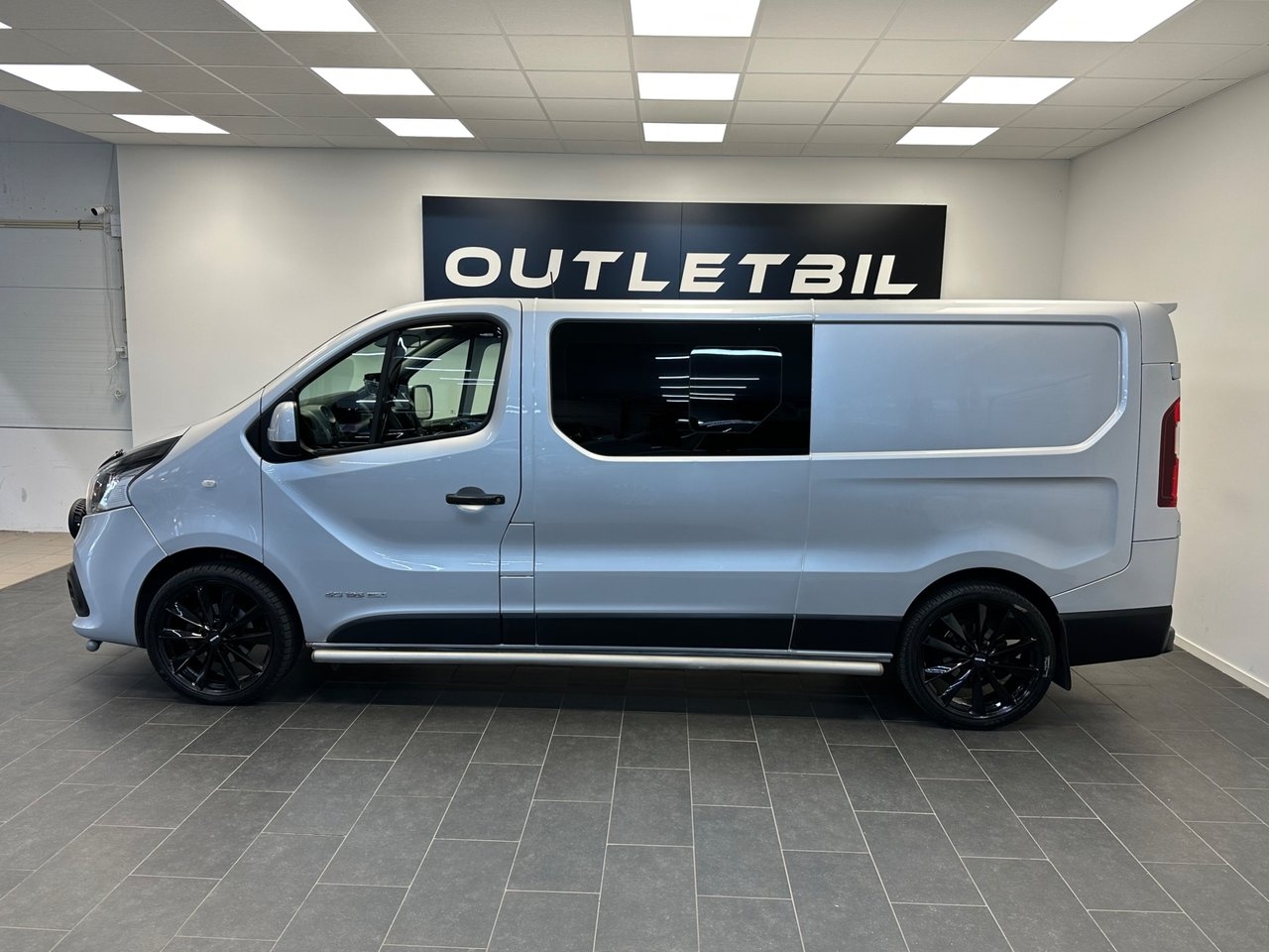 Renault Trafic 2016, bild 2/10