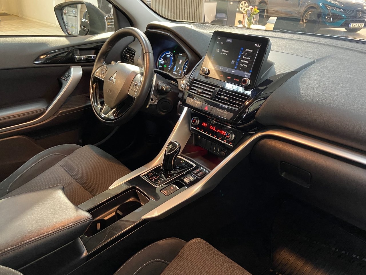 Mitsubishi Eclipse Cross PHEV 2.4 MIVEC 2021, kuva 7/10