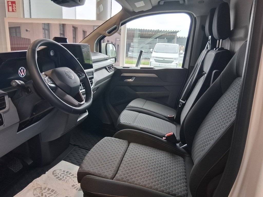 Volkswagen Transporter T30 eHybrid 2026, bild 3/5