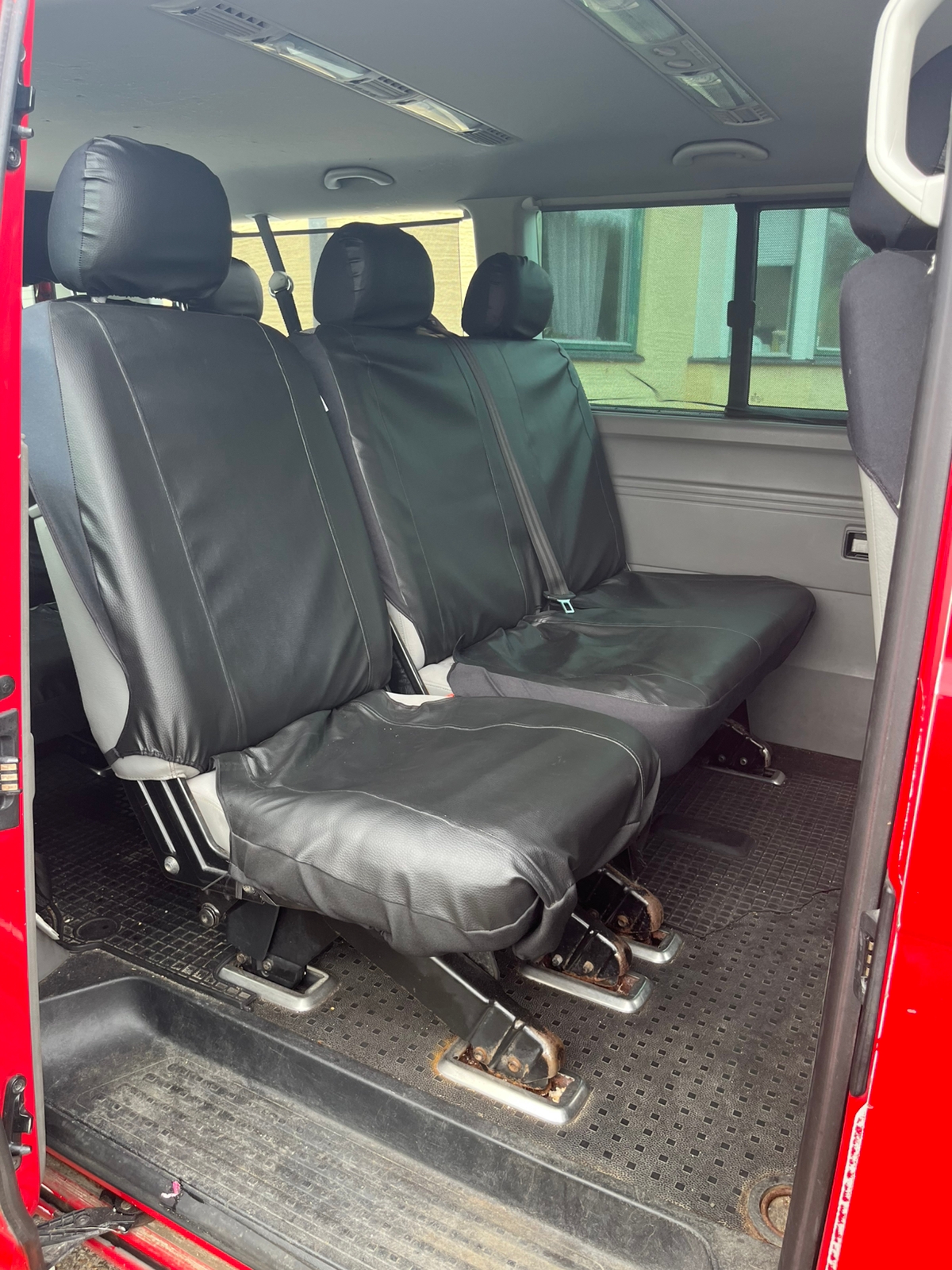 Volkswagen Transporter T5 2008, bild 4/7