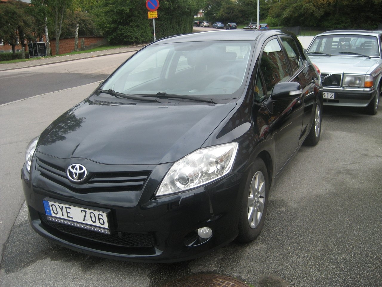 Toyota Auris 2012, bild 3/10