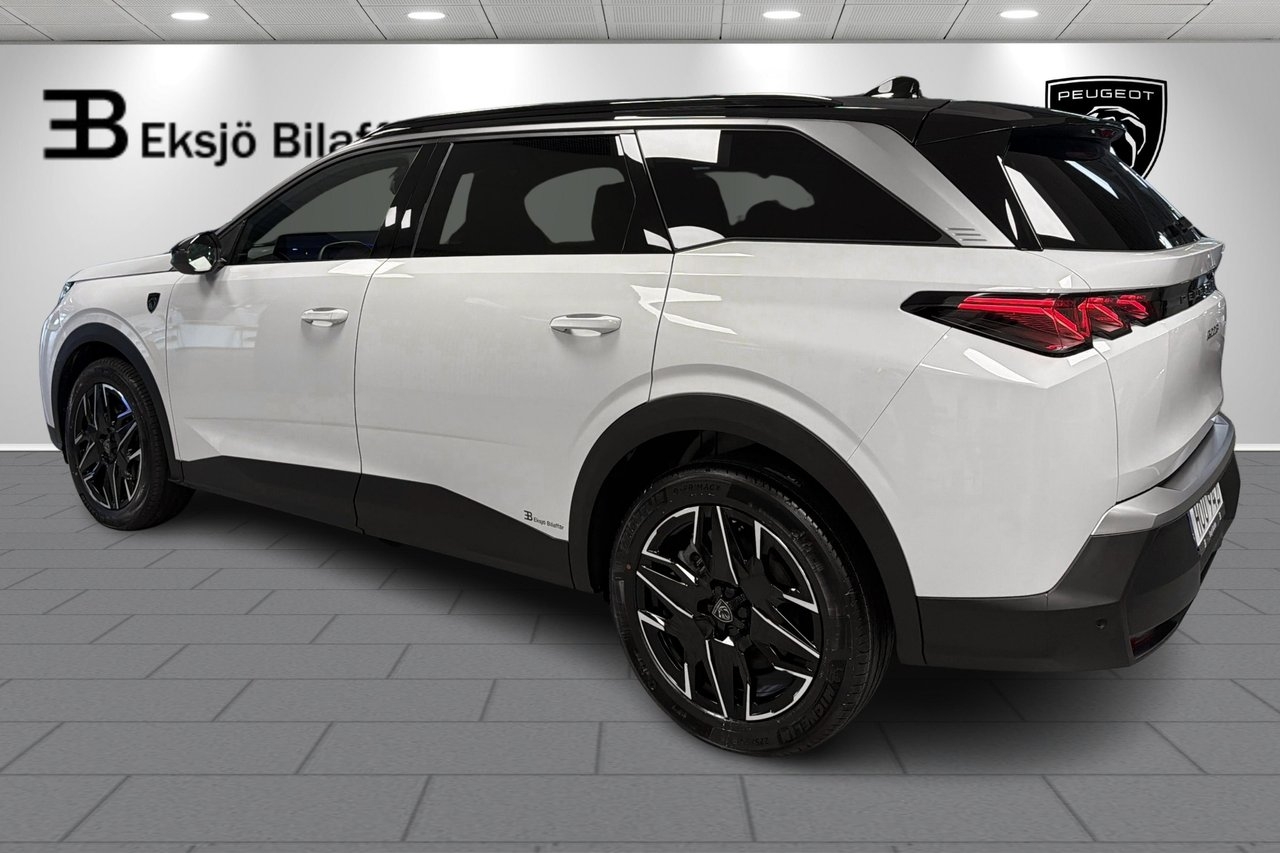 Peugeot 5008 2025, photo 7/10