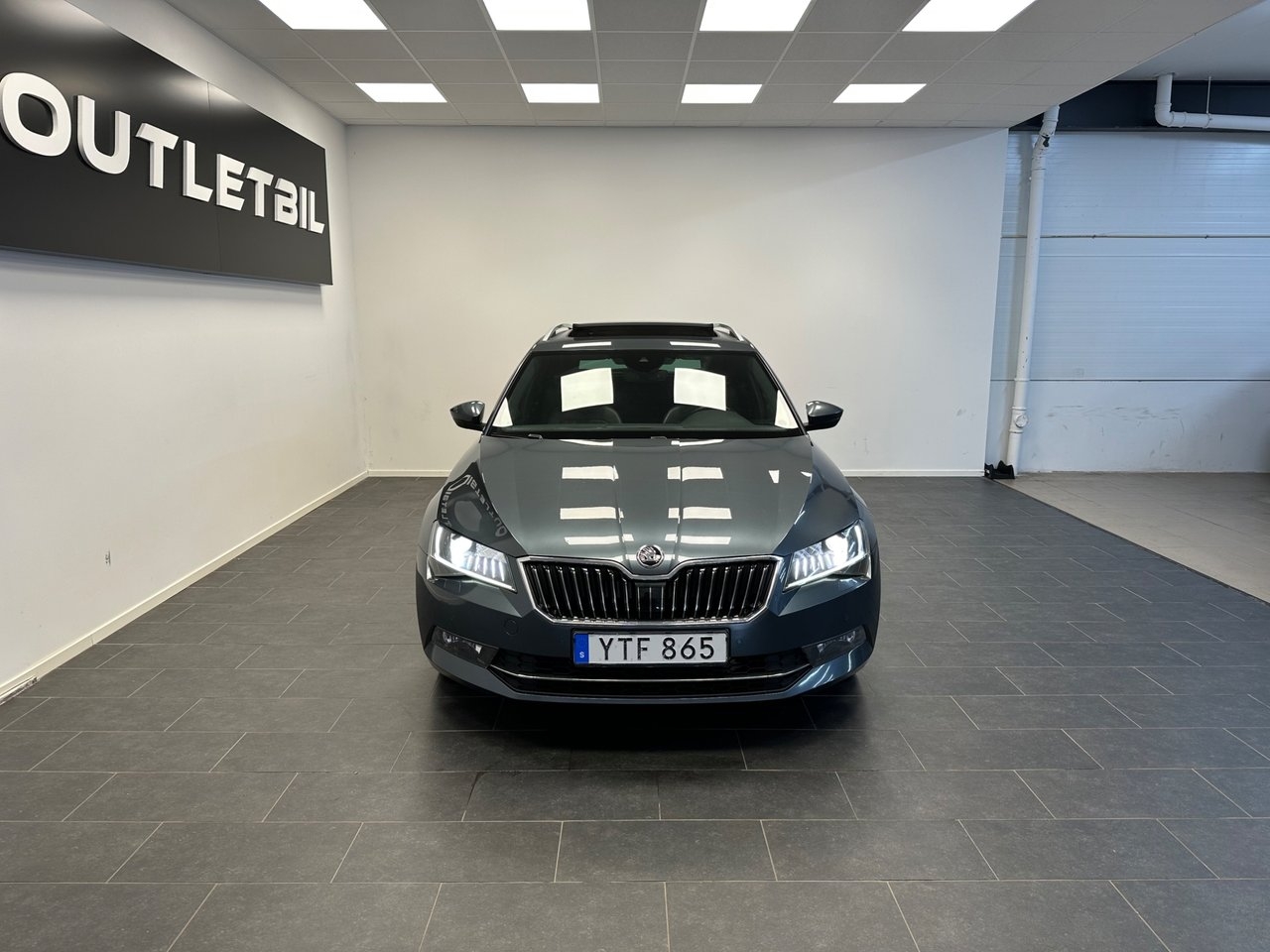Skoda Superb 2018, kuva 5/10