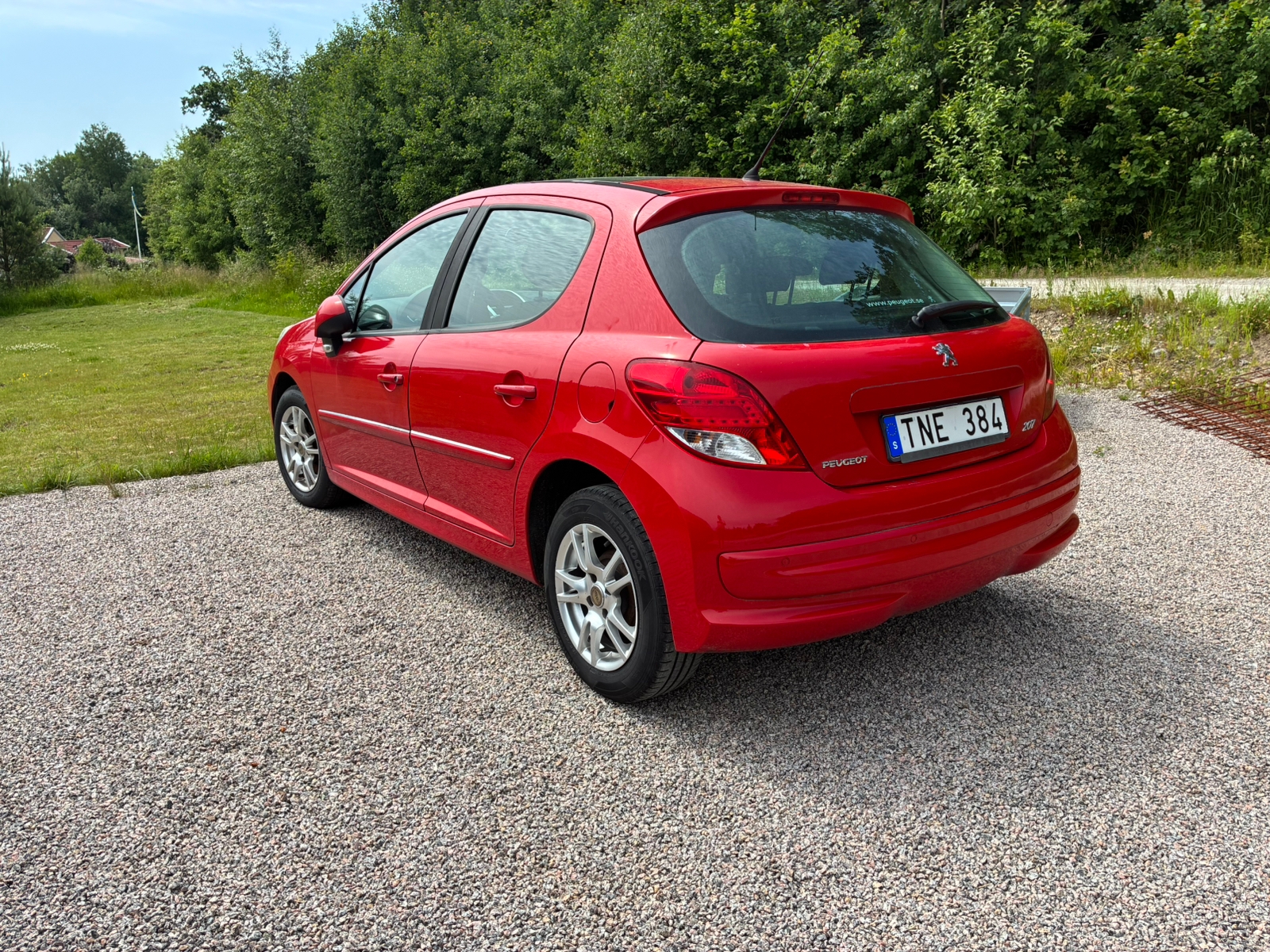 Peugeot 207 5-dörrar 1.4 HDi Manuell 2011, bild 2/5