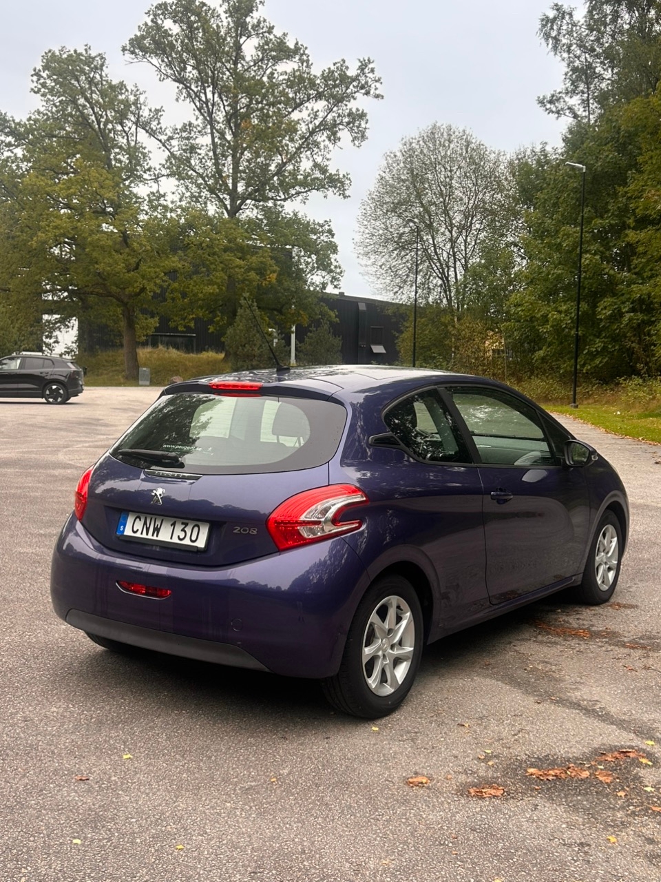 Peugeot 208 3-dörrar 1.2 VTi 82 Manuell 2013, bild 2/6
