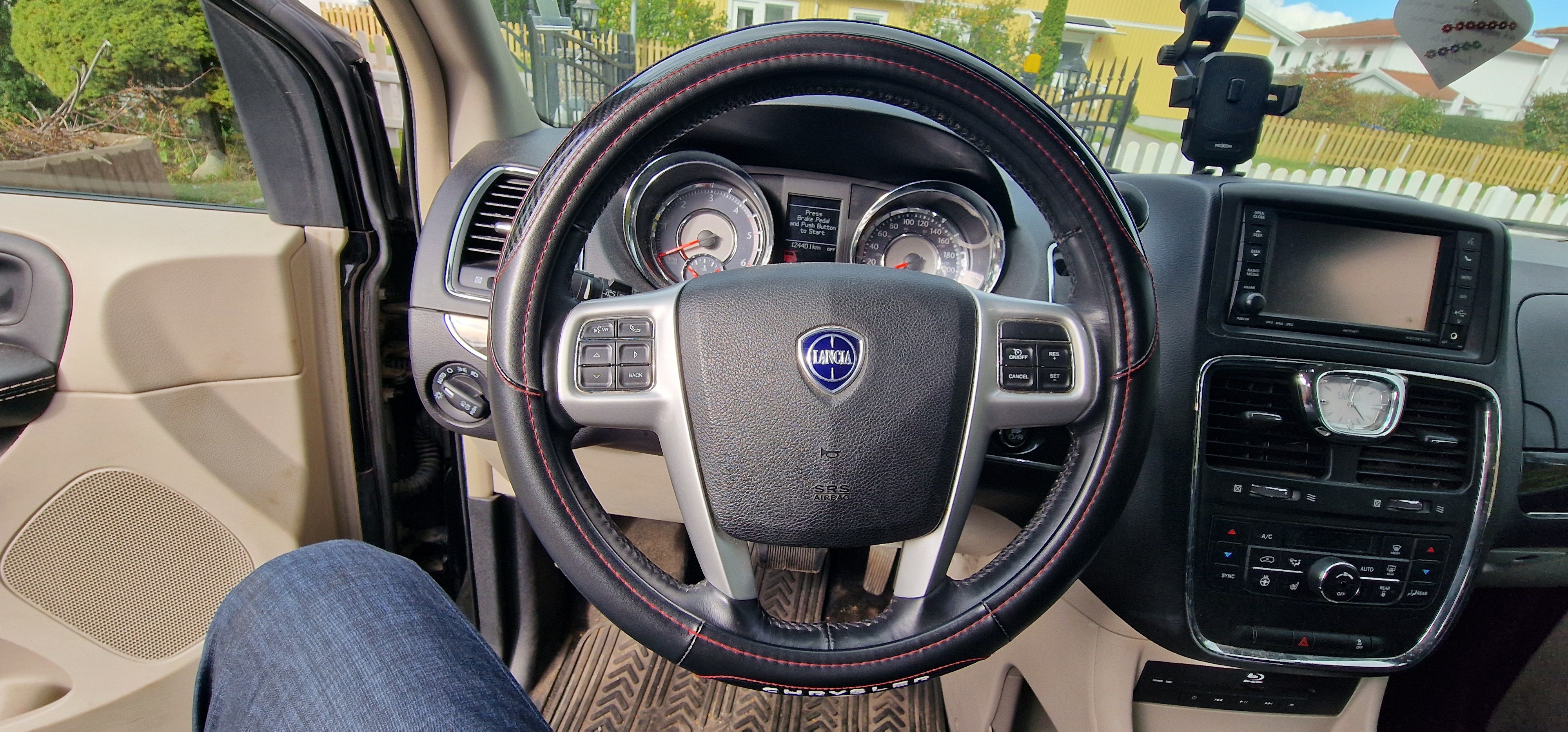 Lancia Voyager 2.8 Automatisk 2015, bild 6/9
