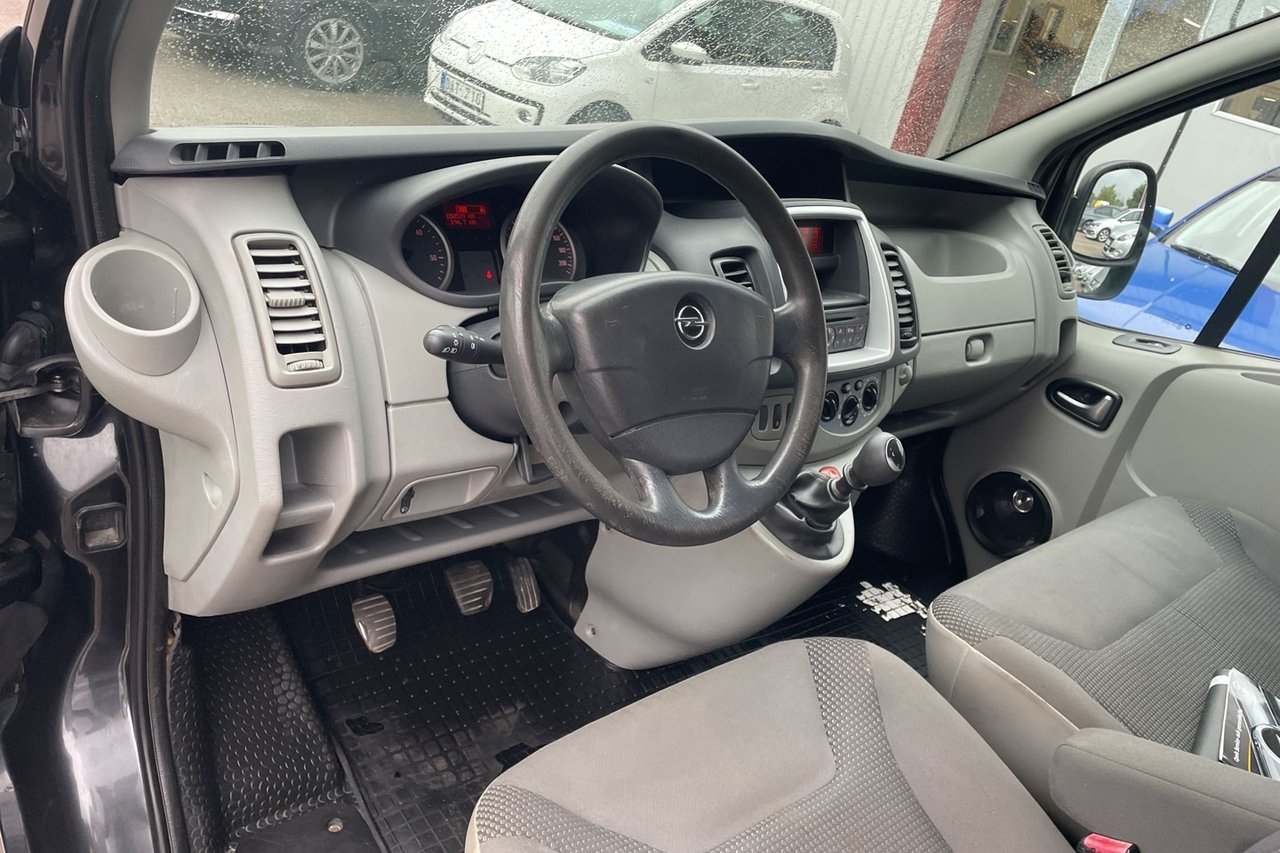Opel Vivaro 2012, bild 7/10
