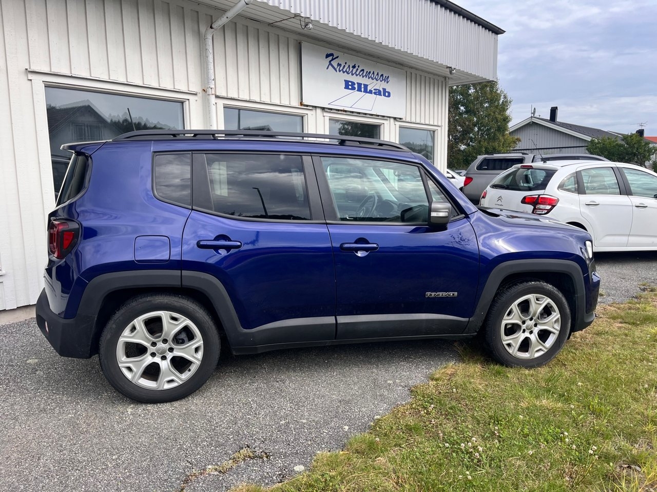 Jeep Renegade 1.3 T-GDi DDCT Automat 2019, bild 6/8