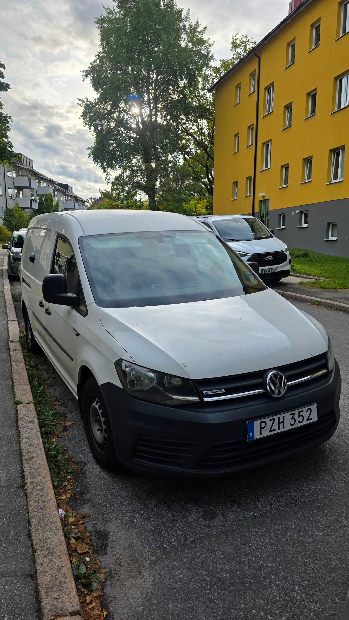 Volkswagen Caddy Maxi 2016, bild 2/8
