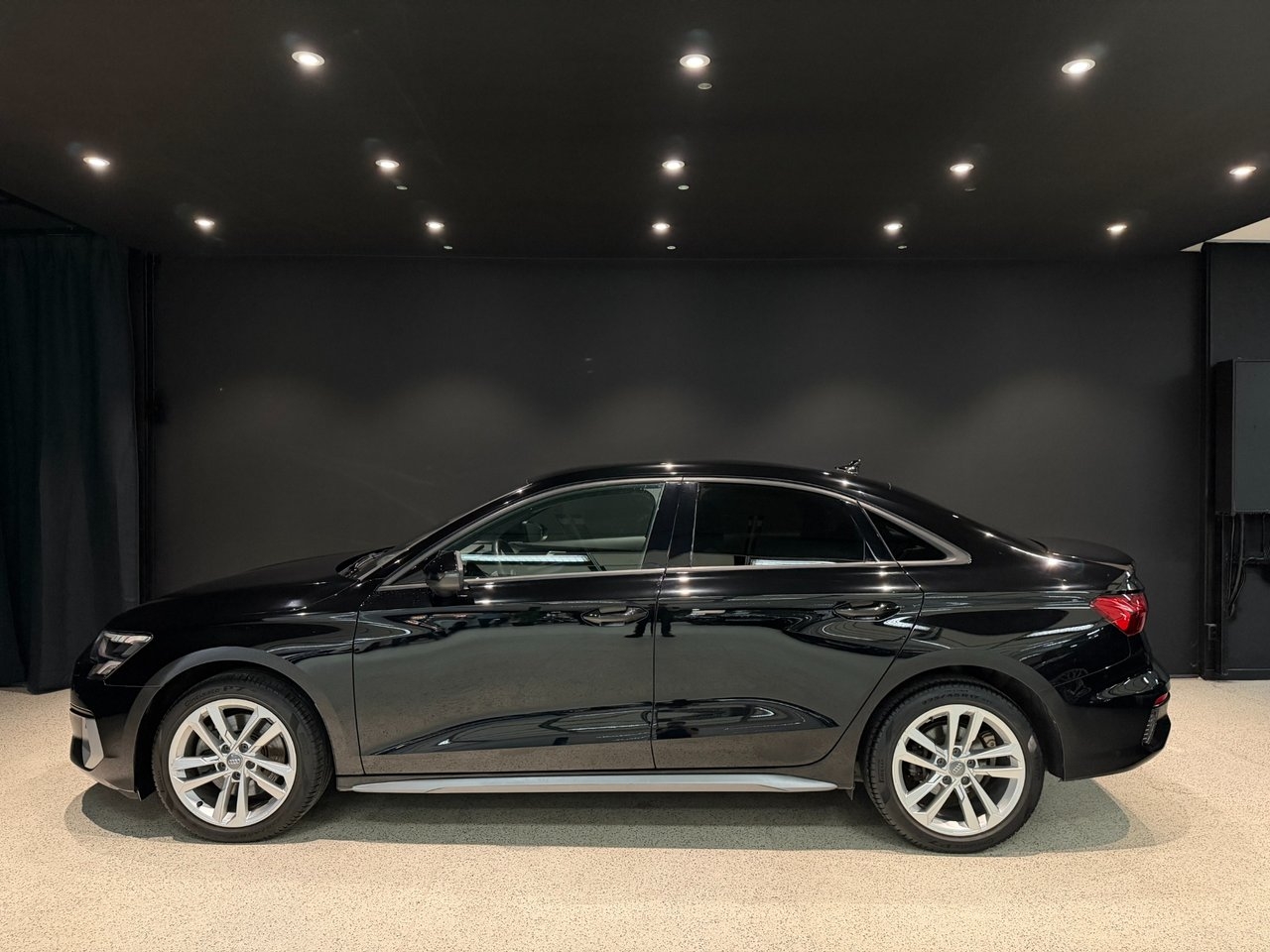 Audi A3 Sedan 35 TFSI S Tronic 2021, bild 3/10